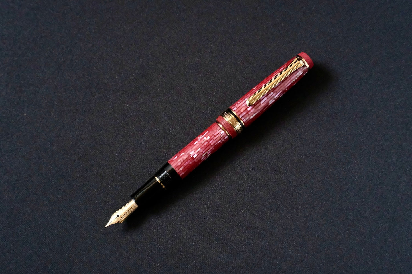 Pink Raden Inlay on Sailor Pro Gear Slim Mini