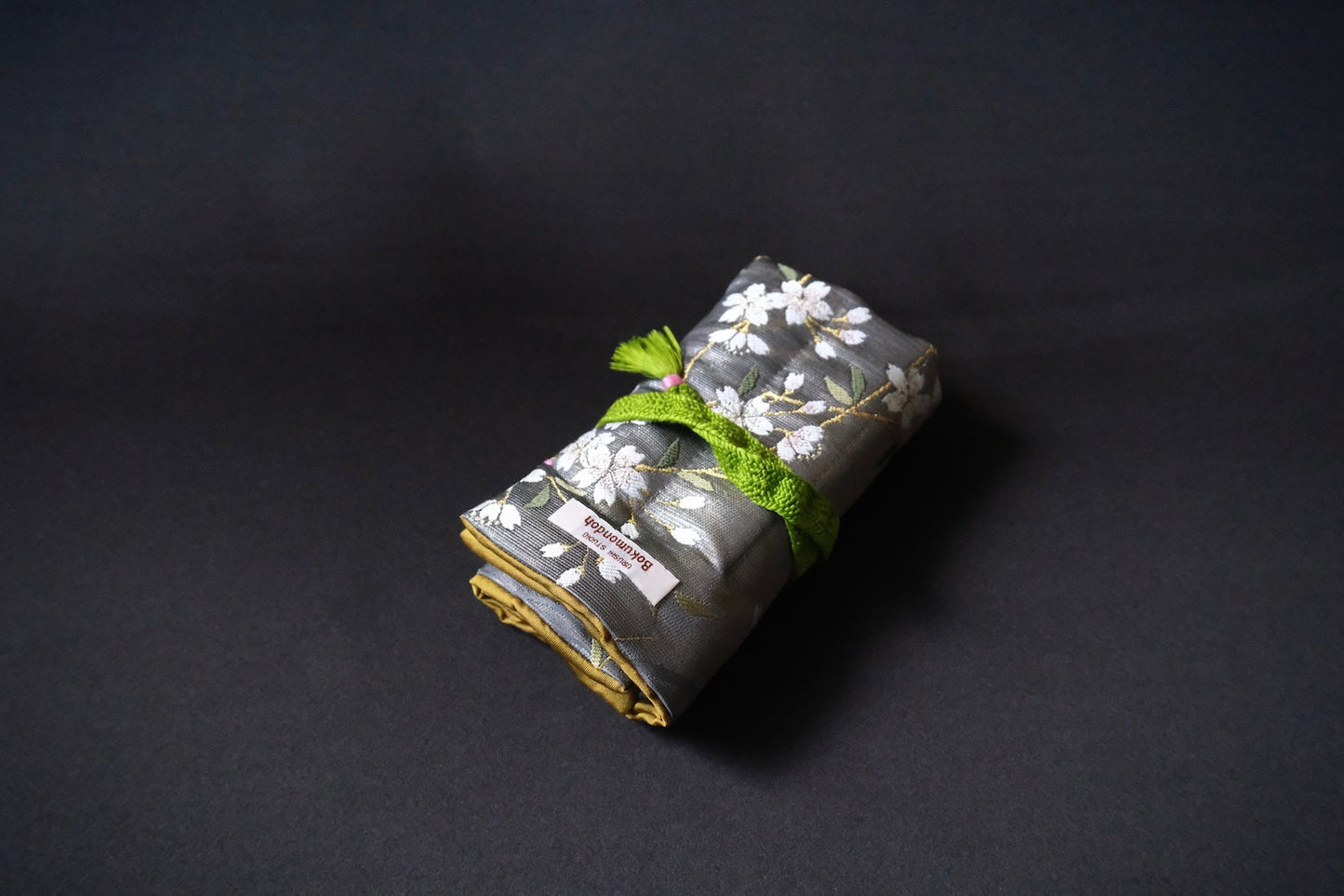 Kimono Pen Roll (7‑Slot) – Silver Cherry Blossom