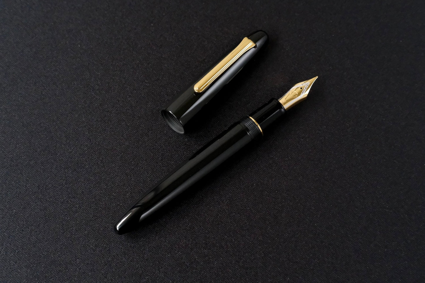 Sailor King of Pen (KOP) Ebonite – Gold – For Urushi Commission