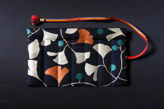 Kimono Pen Roll (7‑Slot) – Ginkgo leaves