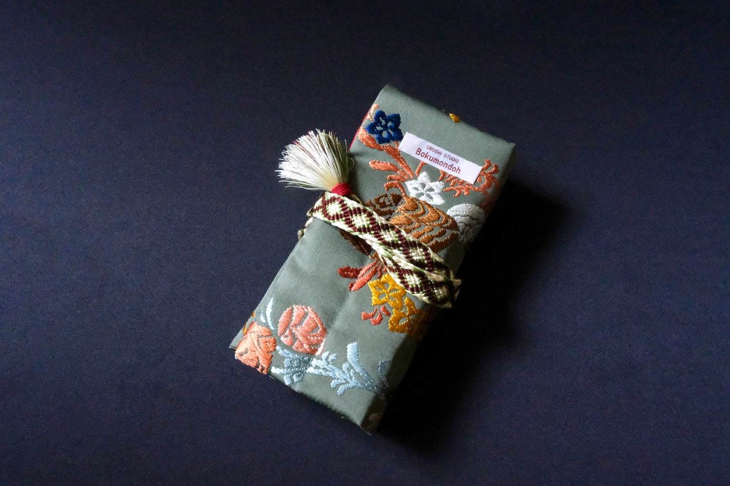 Kimono Pen Roll (7‑Slot) with Flap – Shells