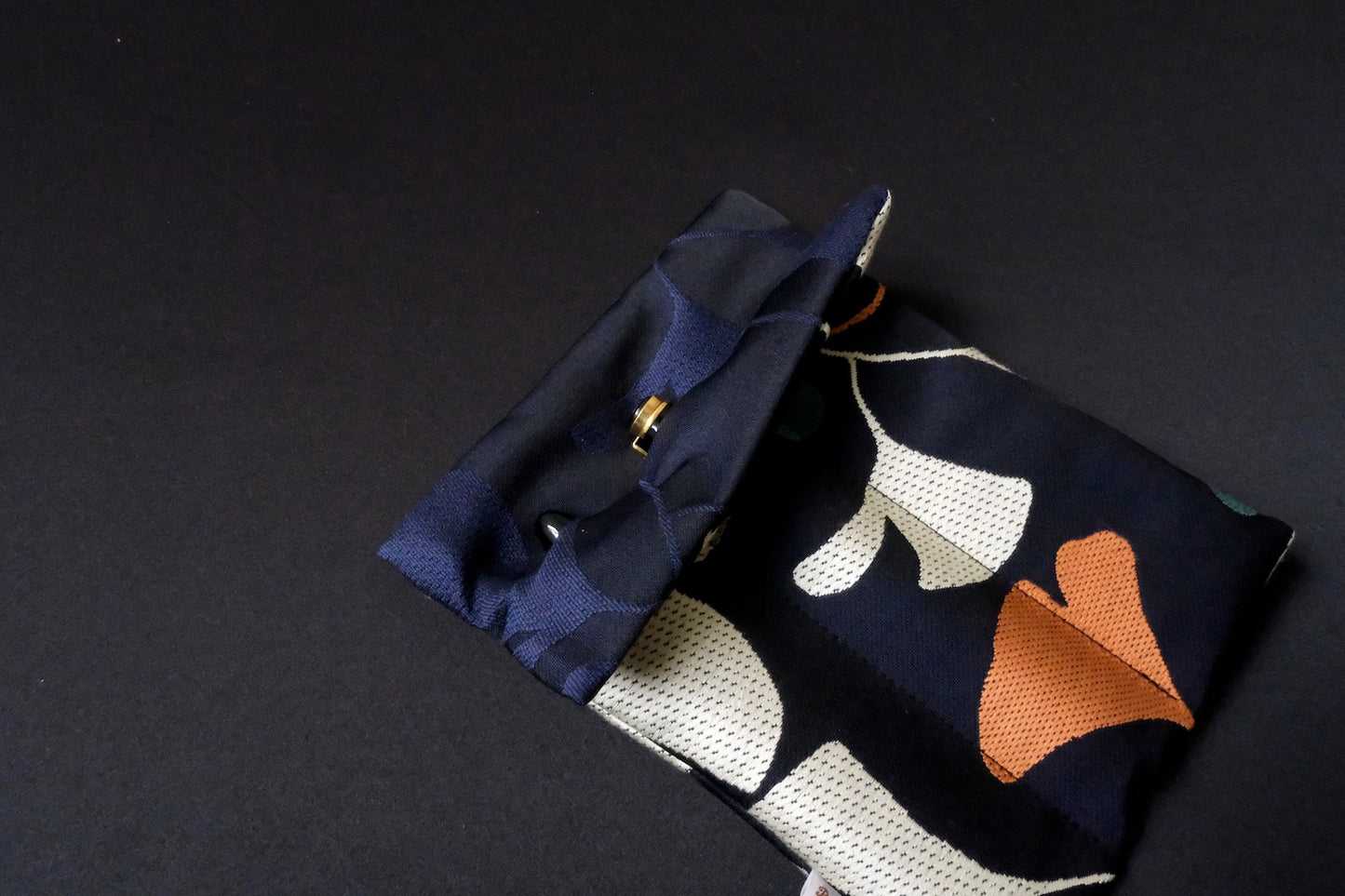 Kimono Pen Sleeve (3‑Slot) - Ginkgo leaves