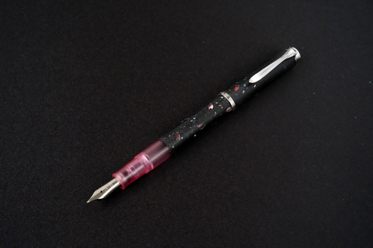 Sakura Petals on Ishime-nuri-Pelikan M205-Rose Quartz