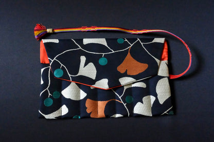 Kimono Pen Roll (7‑Slot) with Flap – Ginkgo leaves