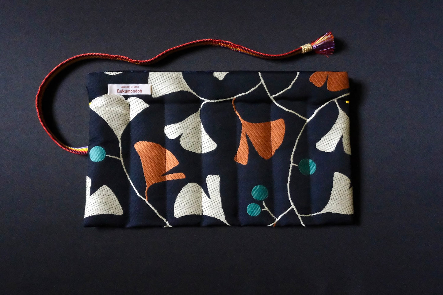 Kimono Pen Roll (7‑Slot) – Ginkgo leaves