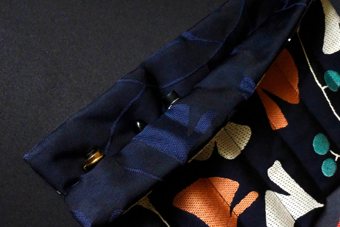 Kimono Pen Roll (7‑Slot) – Ginkgo leaves