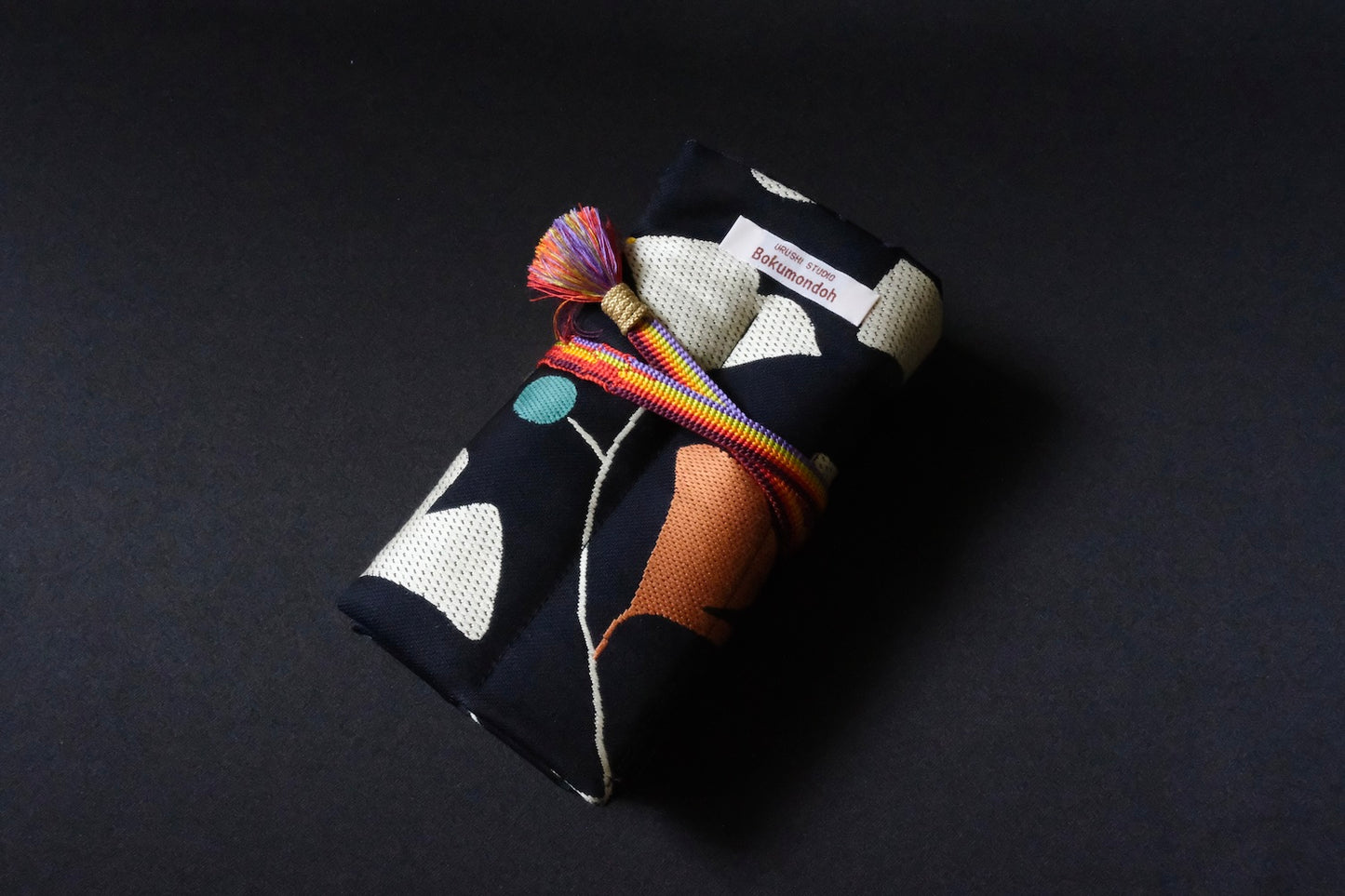 Kimono Pen Roll (7‑Slot) – Ginkgo leaves