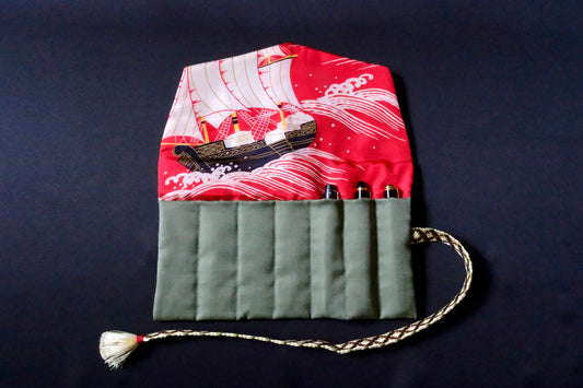 Kimono Pen Roll (7‑Slot) with Flap – Shells
