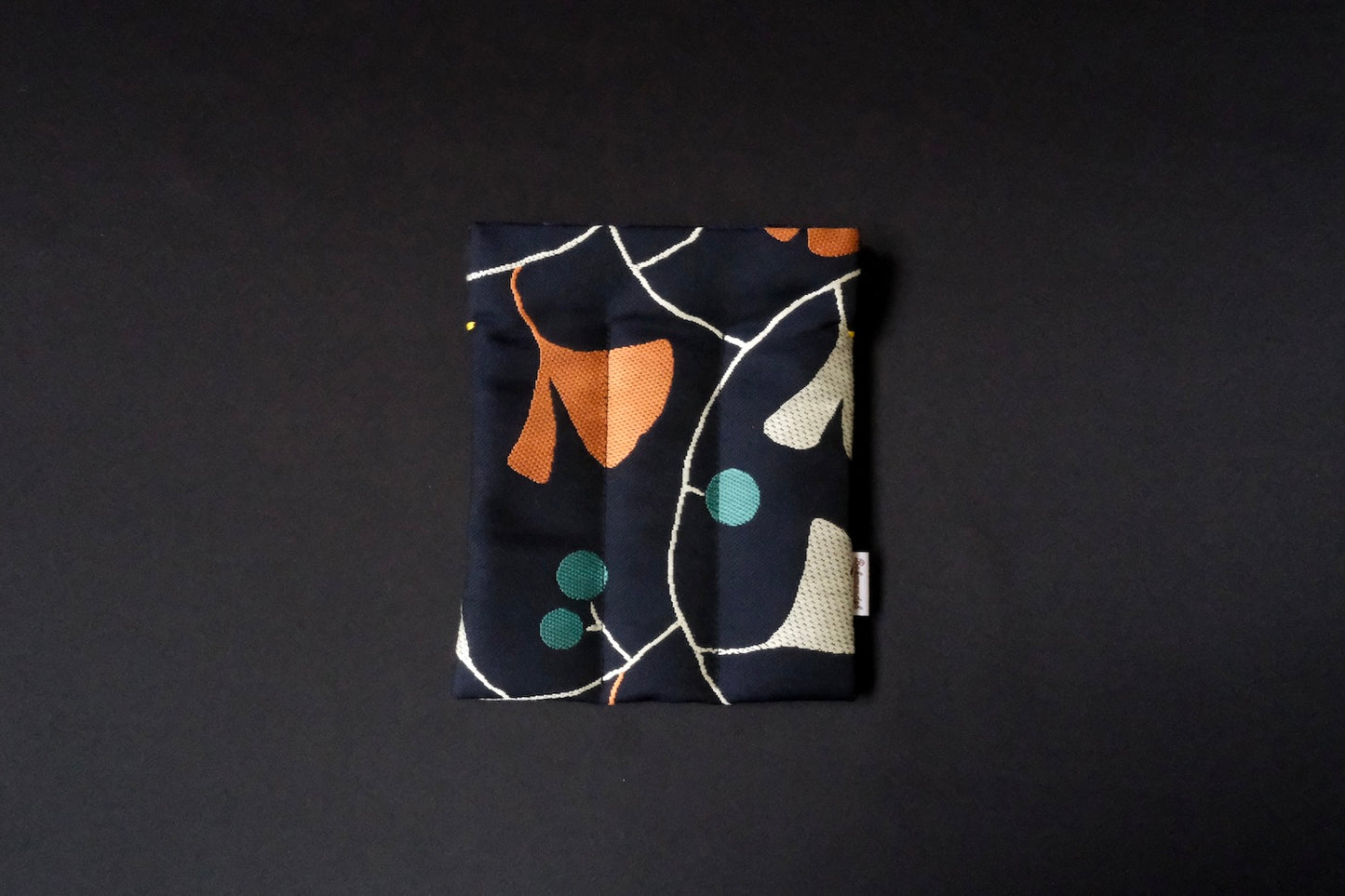 Kimono Pen Sleeve (3‑Slot) - Ginkgo leaves