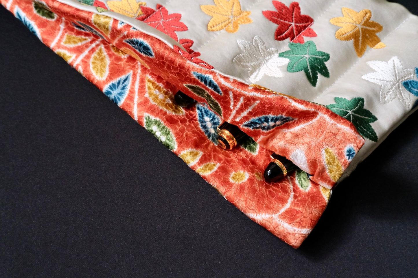 Kimono Pen Roll (7-Slot) – Deer and Maple Leaves