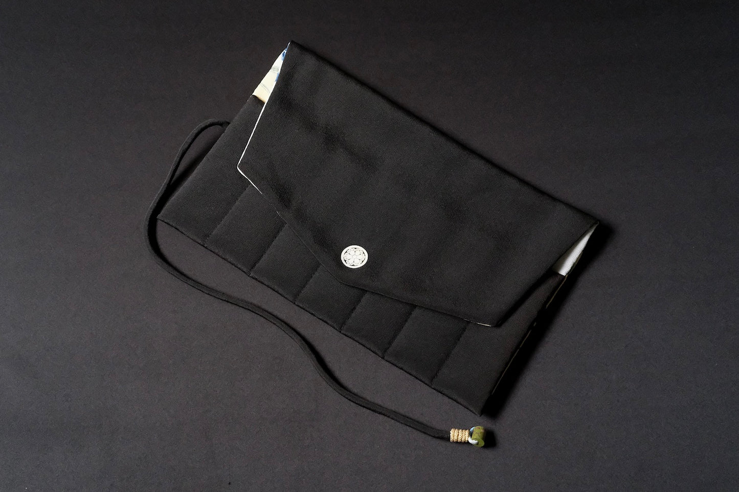 Kimono Pen Roll (7‑Slot) with Flap – Japanese white-eye