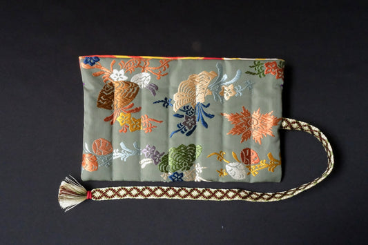 Kimono Pen Roll (7‑Slot) – Shells