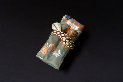 Kimono Pen Roll (7‑Slot) – Shells