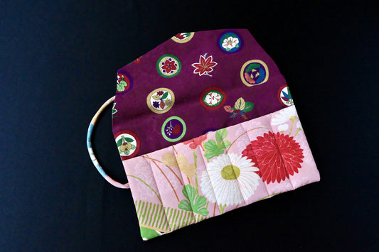 Kimono Pen Roll with Flap (7‑Slot) – Chrysanthemum