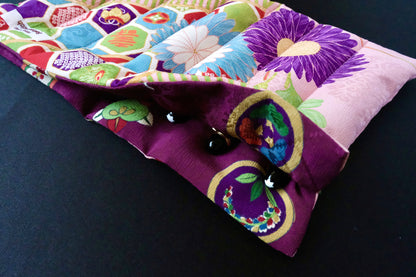 Kimono Pen Roll (7‑Slot) – Chrysanthemum