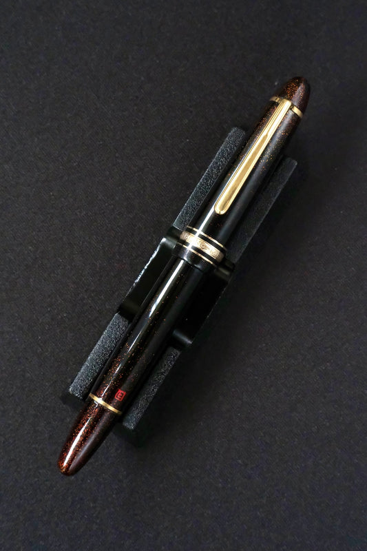 UO02